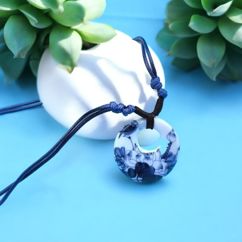 Ceramic Pendant Necklaces‎ Vintage & Chinese Style